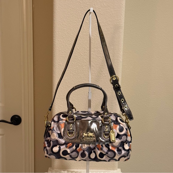 Coach Limited Edition Op Art Sabrina Satchel bag. - Picture 3 of 15
